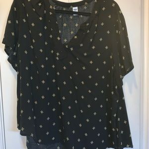 Black shirt sleeve blouse